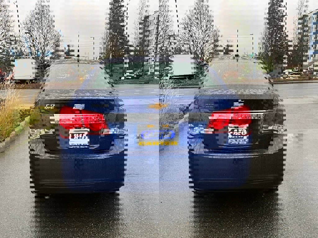 Used 2013 Chevrolet Cruze LS image 7