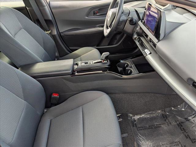 Used 2023 Toyota Prius LE image 20