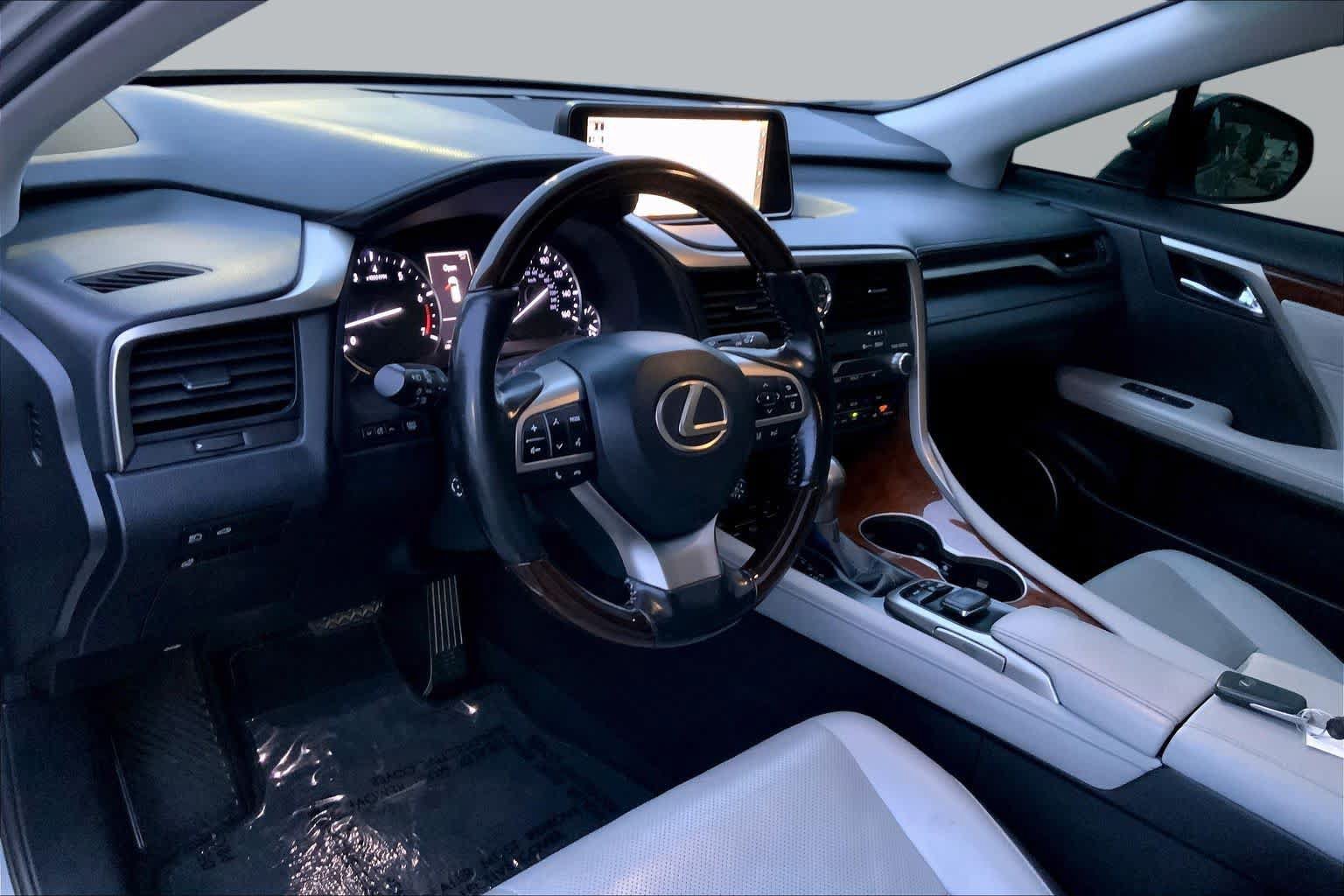 Used 2018 Lexus RX 350L FWD image 15