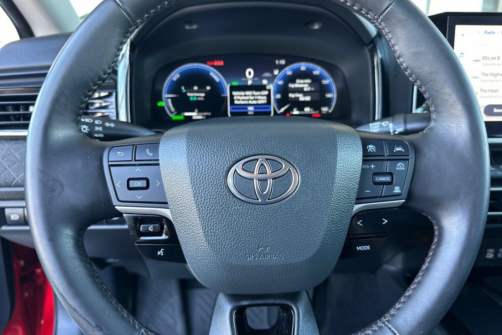 Used 2025 Toyota Camry XLE image 25