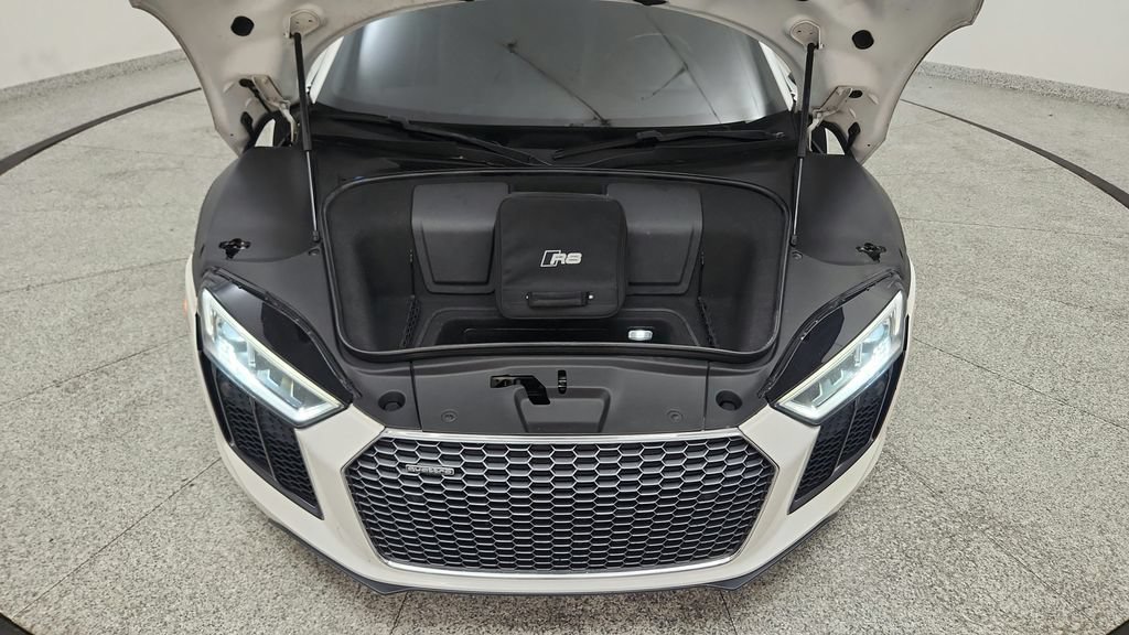 Used 2017 Audi R8 V10 AWD/4WD image 14