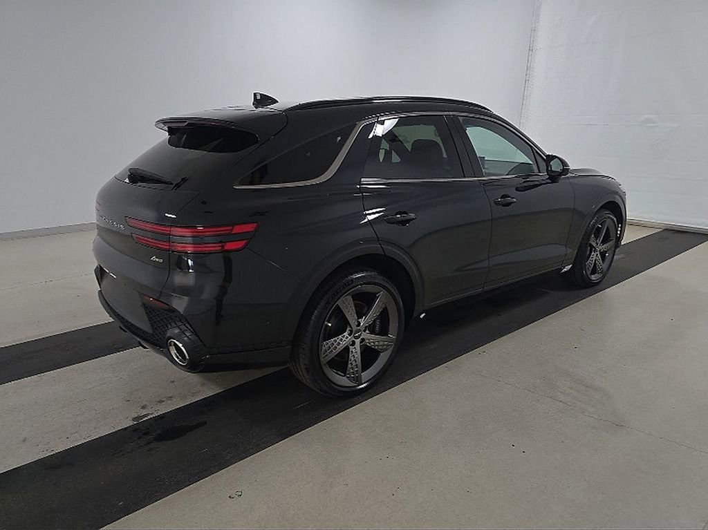 Used 2025 Genesis GV70 2.5T w/ Sport Prestige Package AWD/4WD image 2