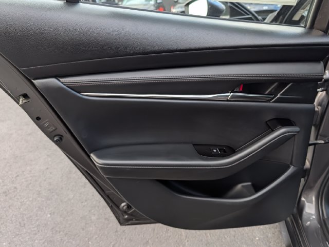 Used 2025 MAZDA MAZDA3 s FWD image 13