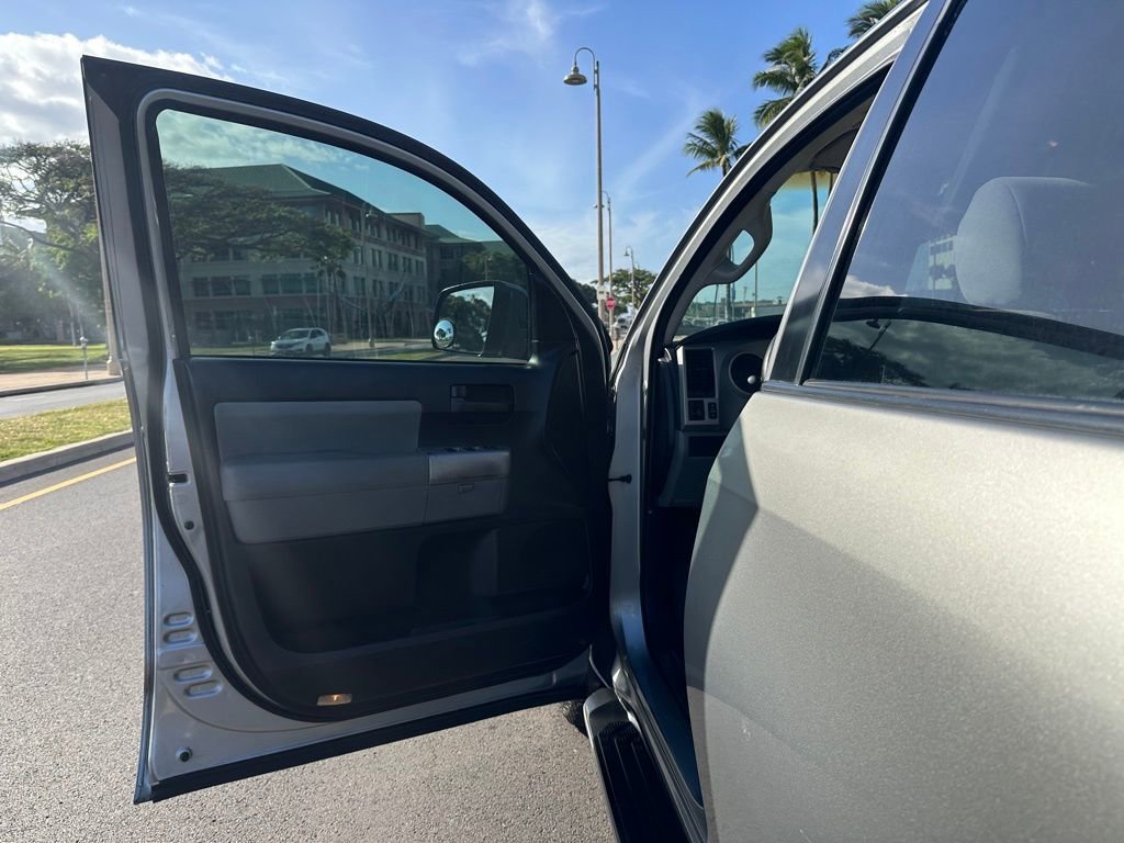 Used 2008 Toyota Sequoia SR5 image 16