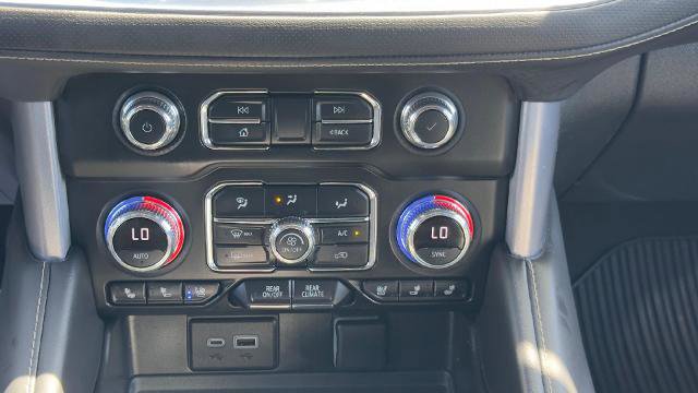Used 2023 GMC Yukon SLT image 46