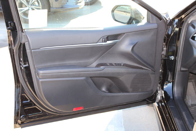 Used 2024 Toyota Camry SE w/ Convenience Package FWD image 10