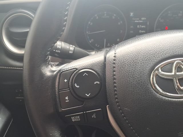 Used 2017 Toyota RAV4 XLE AWD/4WD image 8
