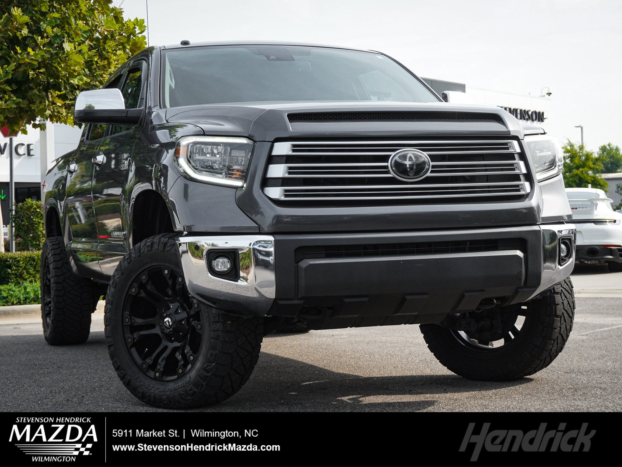 Used 2018 Toyota Tundra Limited w/ Limited Premium Package AWD/4WD image 1