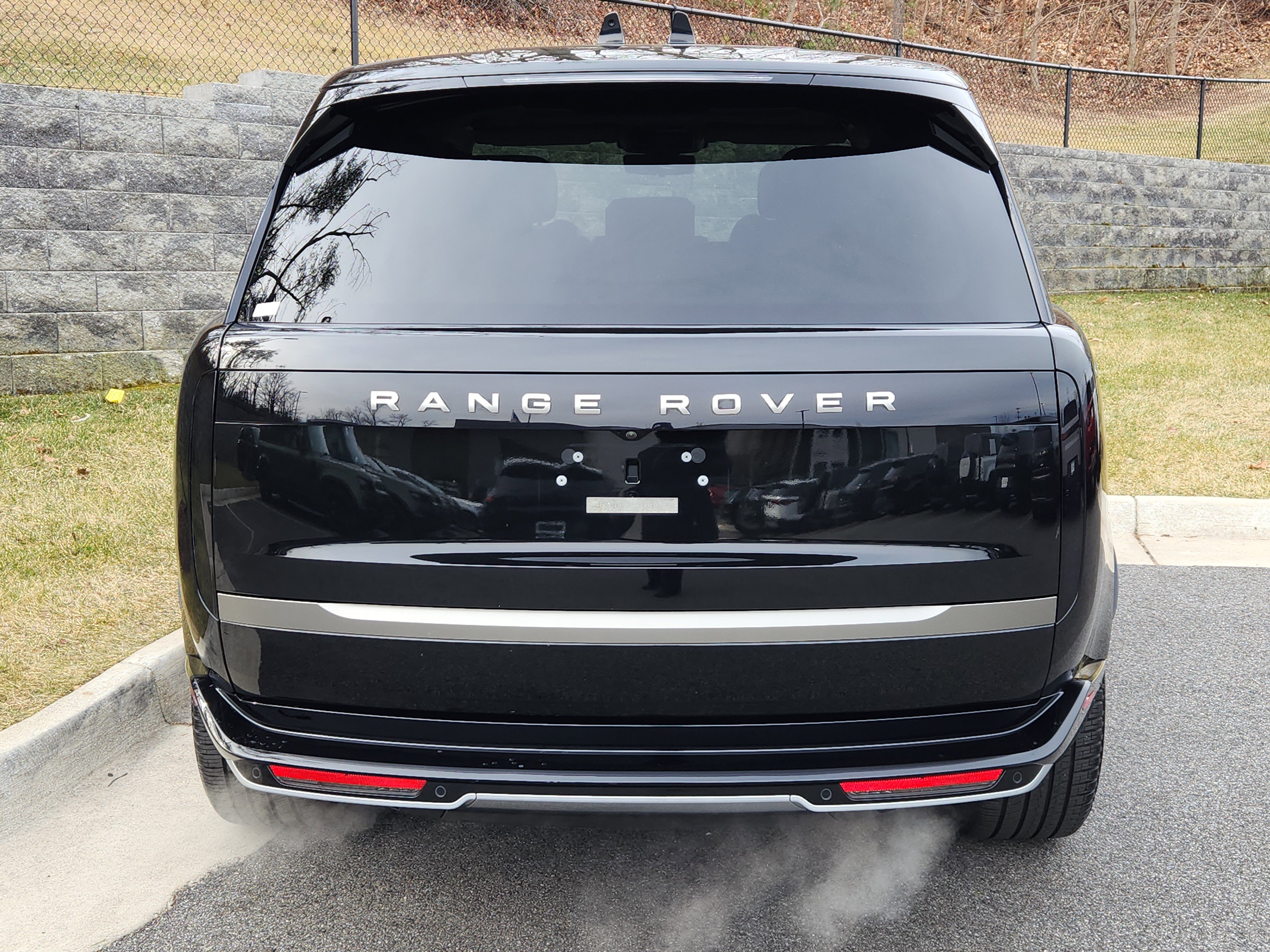 Used 2024 Land Rover Range Rover SE image 7