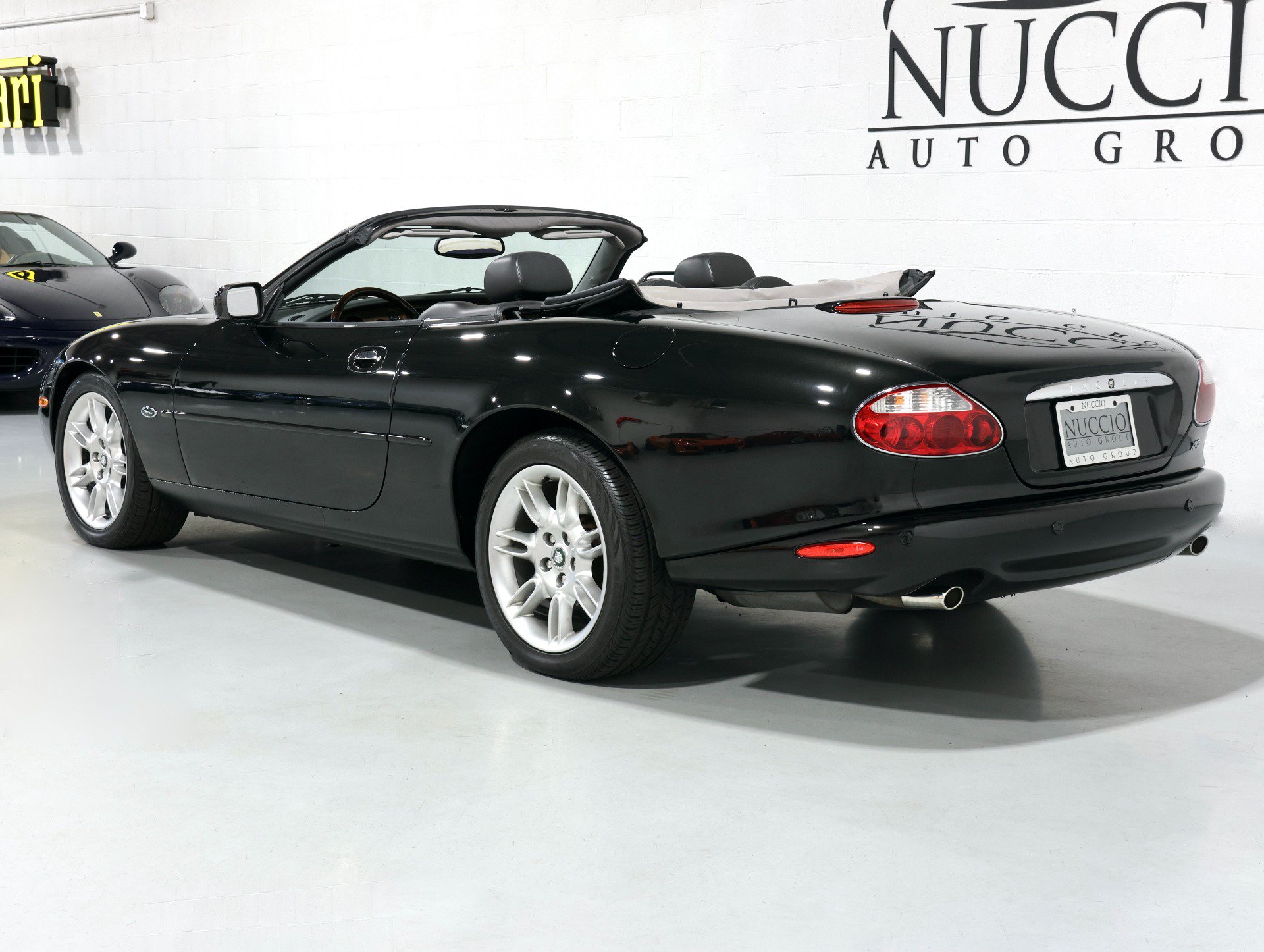 Used 2001 Jaguar XK8 Convertible RWD image 4