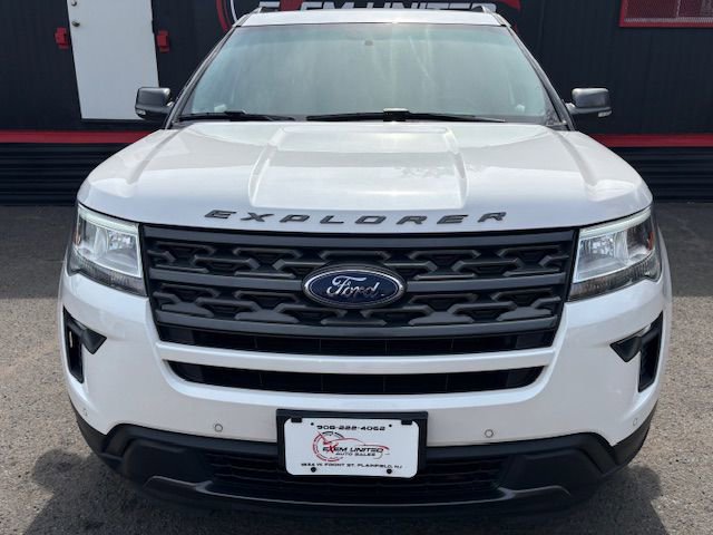 Used 2019 Ford Explorer XLT w/ Equipment Group 202A AWD/4WD image 6