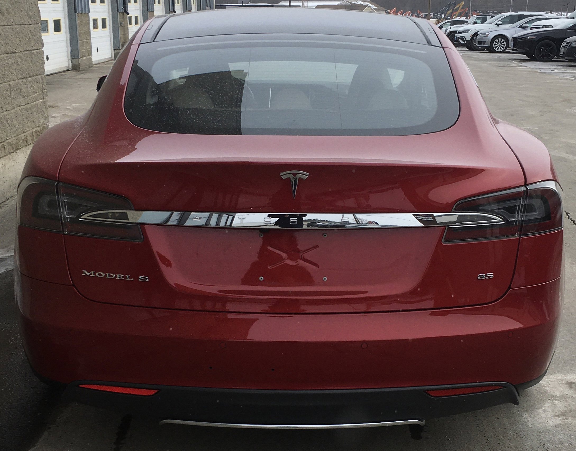 Used 2014 Tesla Model S P85 RWD image 3