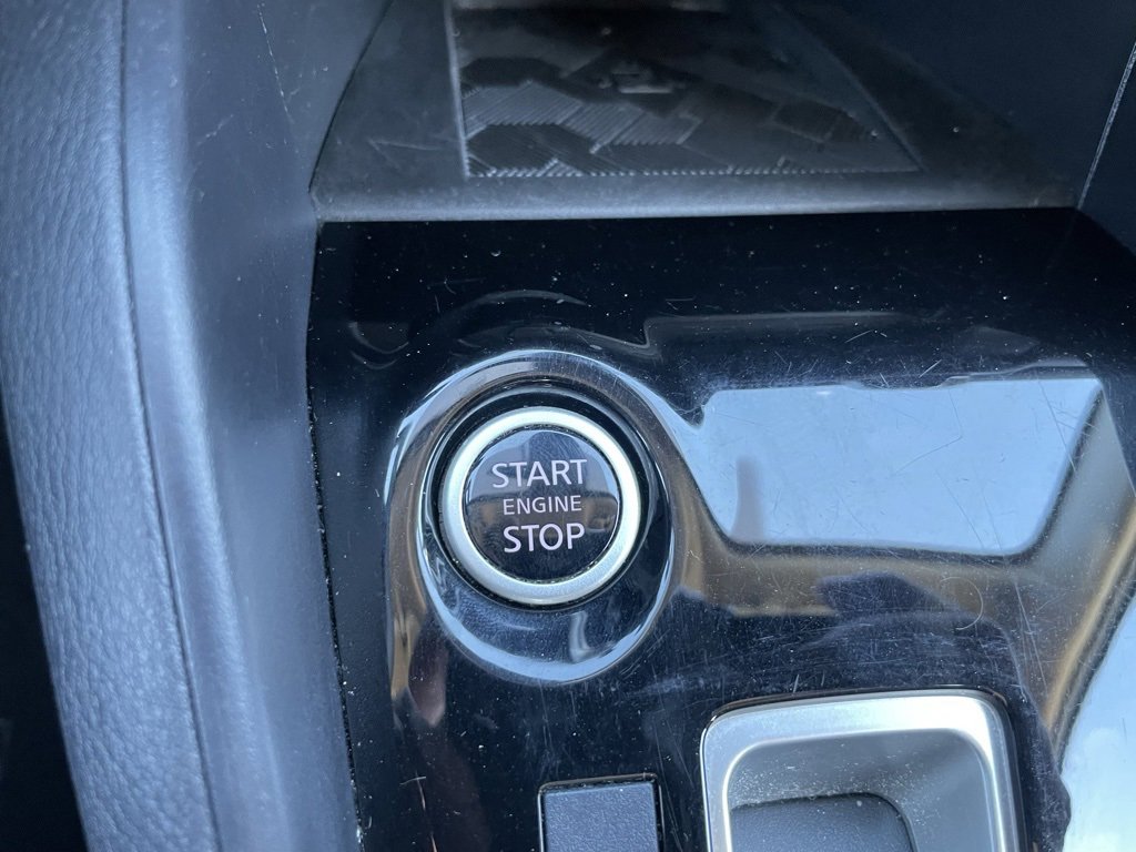 Used 2023 Nissan Versa SR w/ Electronics Package image 13