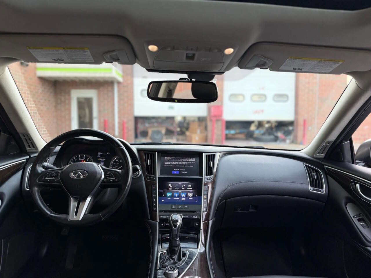 Used 2018 INFINITI Q50 Luxe w/ Essential Package (3.0T Luxe) image 10