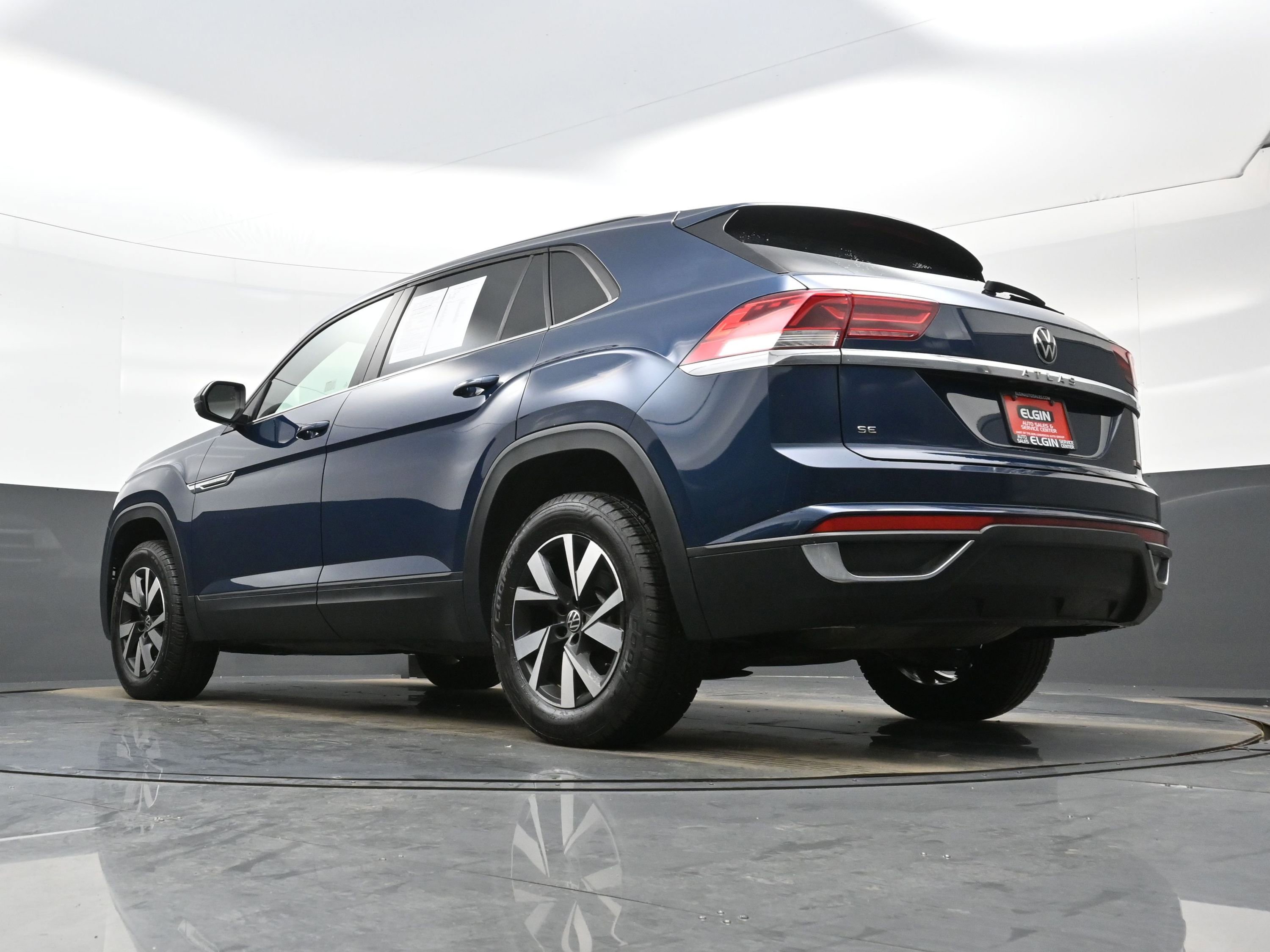 Used 2020 Volkswagen Atlas Cross Sport SE image 29