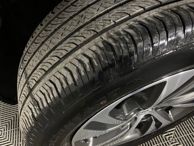 Used 2023 Buick Envision Essence image 44