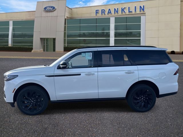 New 2025 Lincoln Navigator Reserve w/ Jet Appearance Package image 4