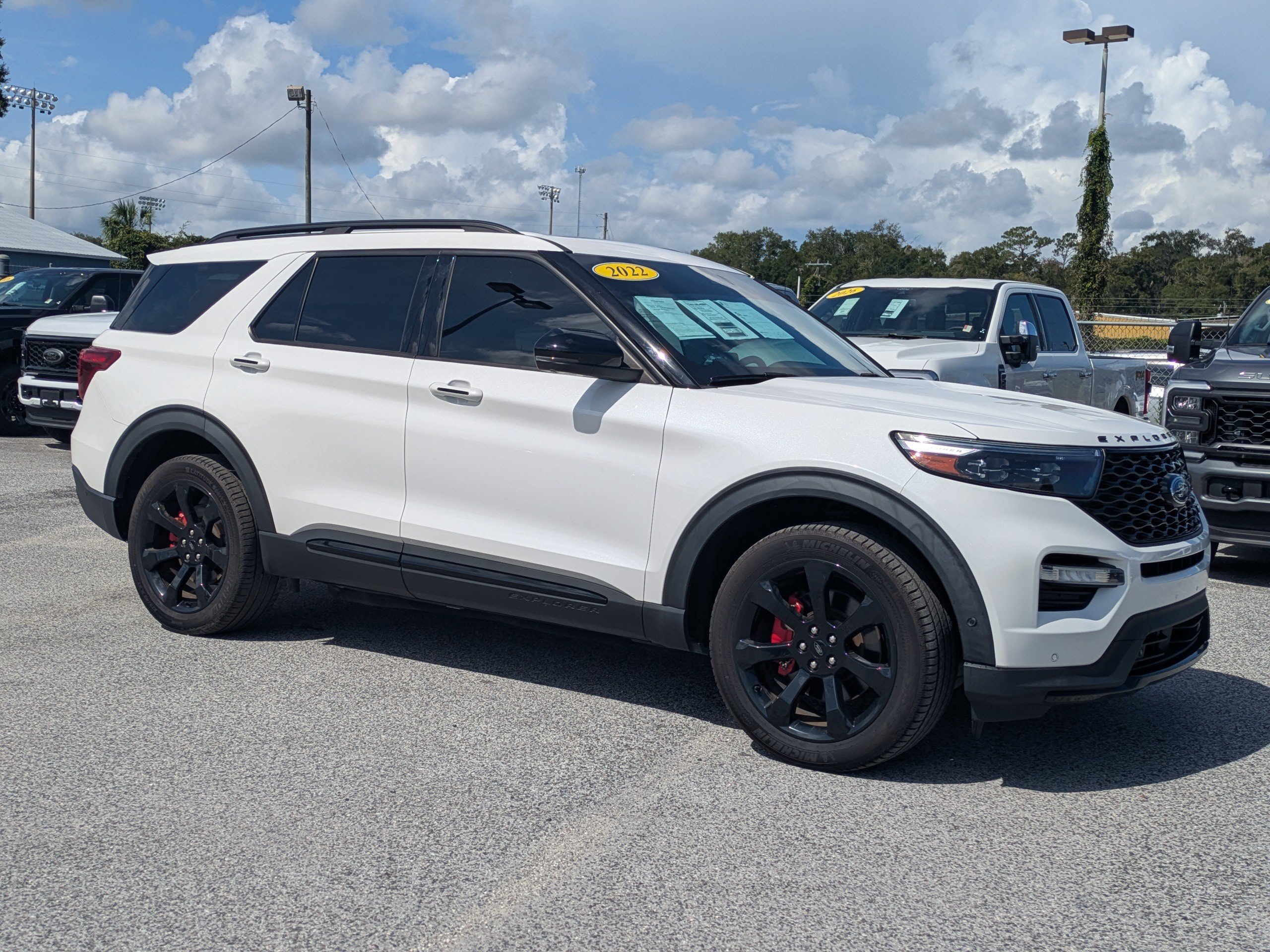 Certified 2022 Ford Explorer ST w/ Equipment Group 401A AWD/4WD image 2