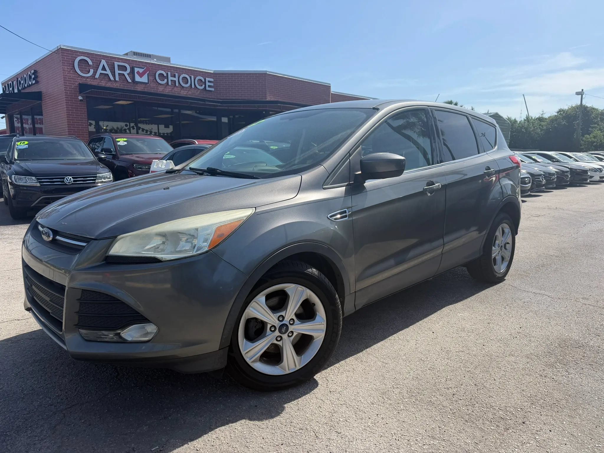 Used 2014 Ford Escape SE FWD image 1