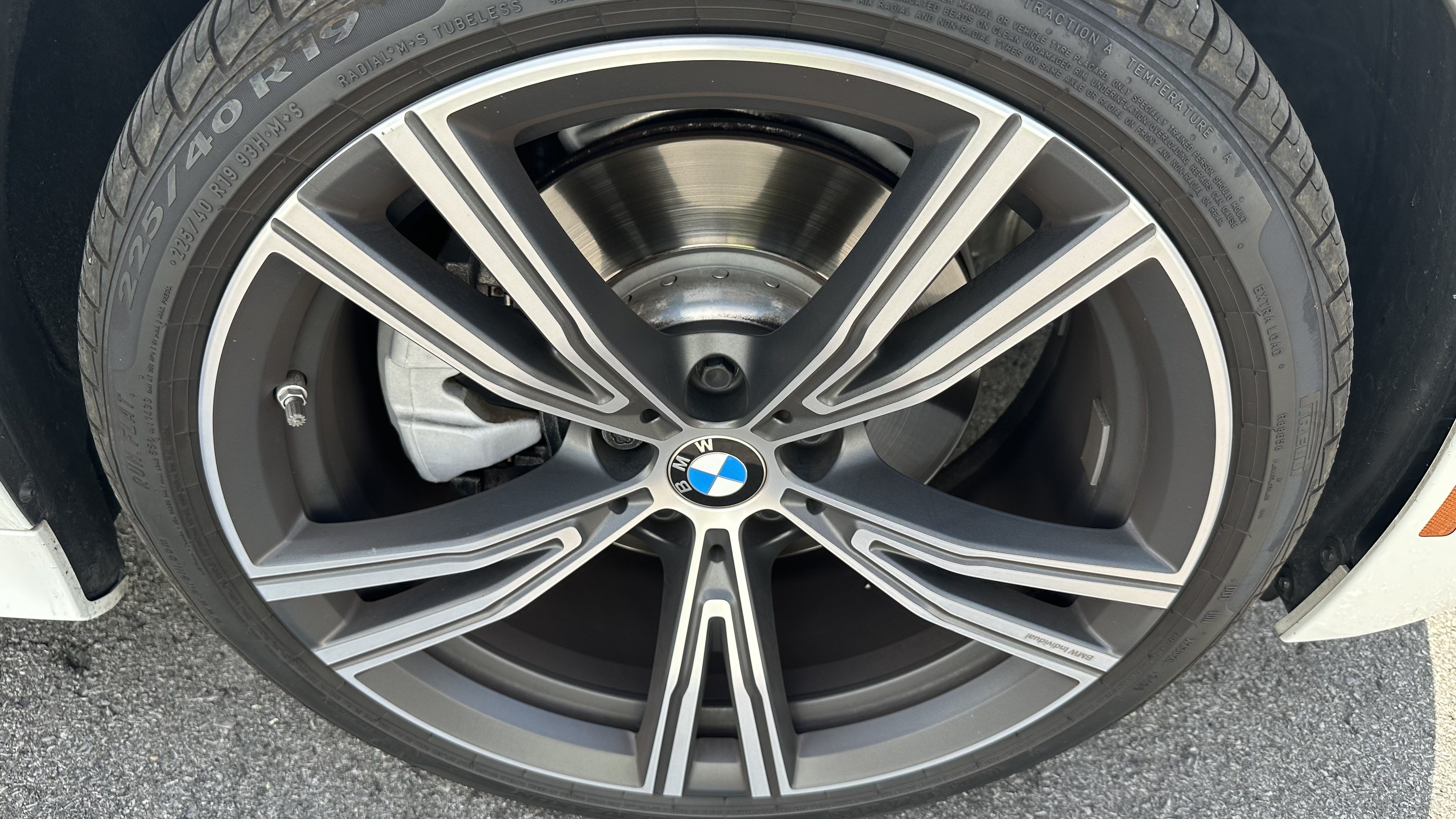 Used 2022 BMW 330i xDrive Sedan w/ Driving Assistance Package AWD/4WD image 15