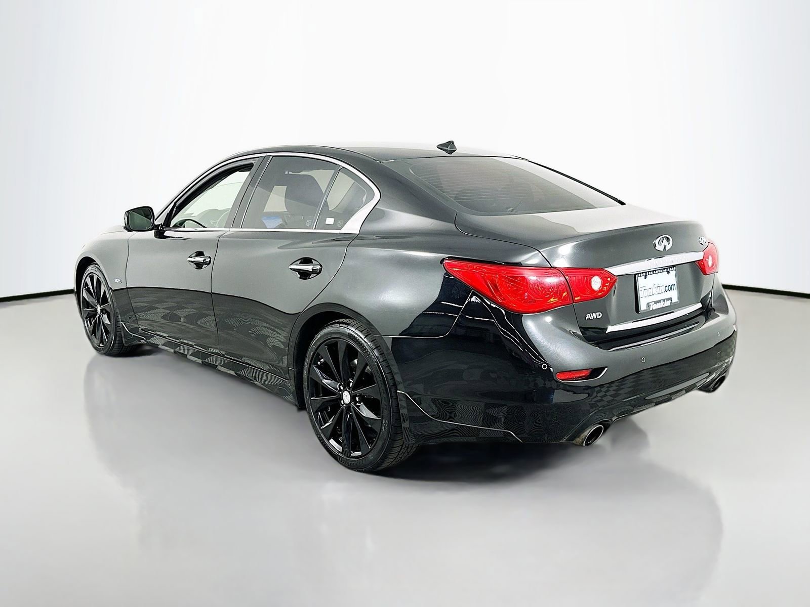 Used 2017 INFINITI Q50 3.0t Premium w/ Driver Assistance Package AWD/4WD image 5