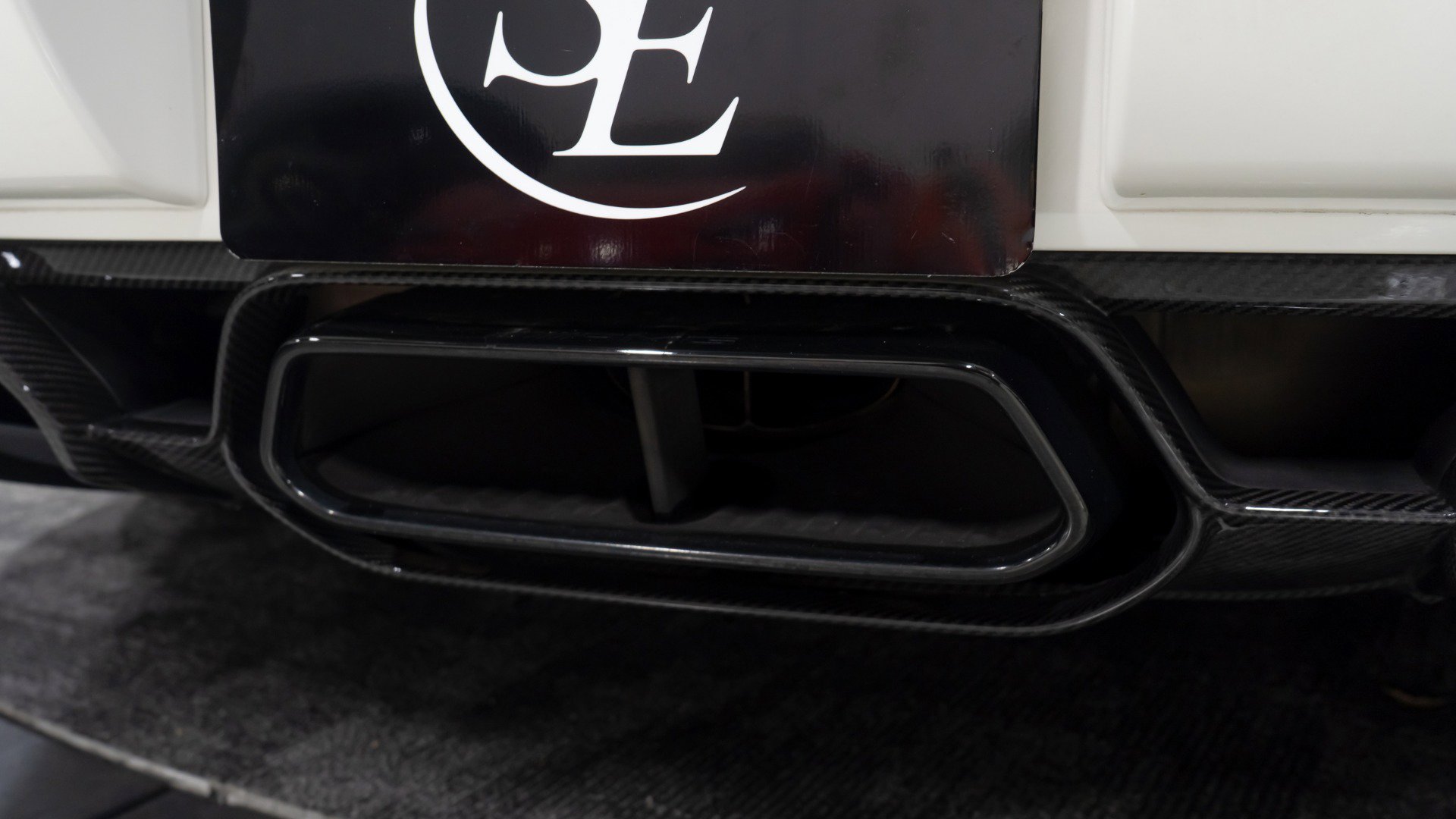 Used 2020 Mercedes-Benz AMG GT R image 33