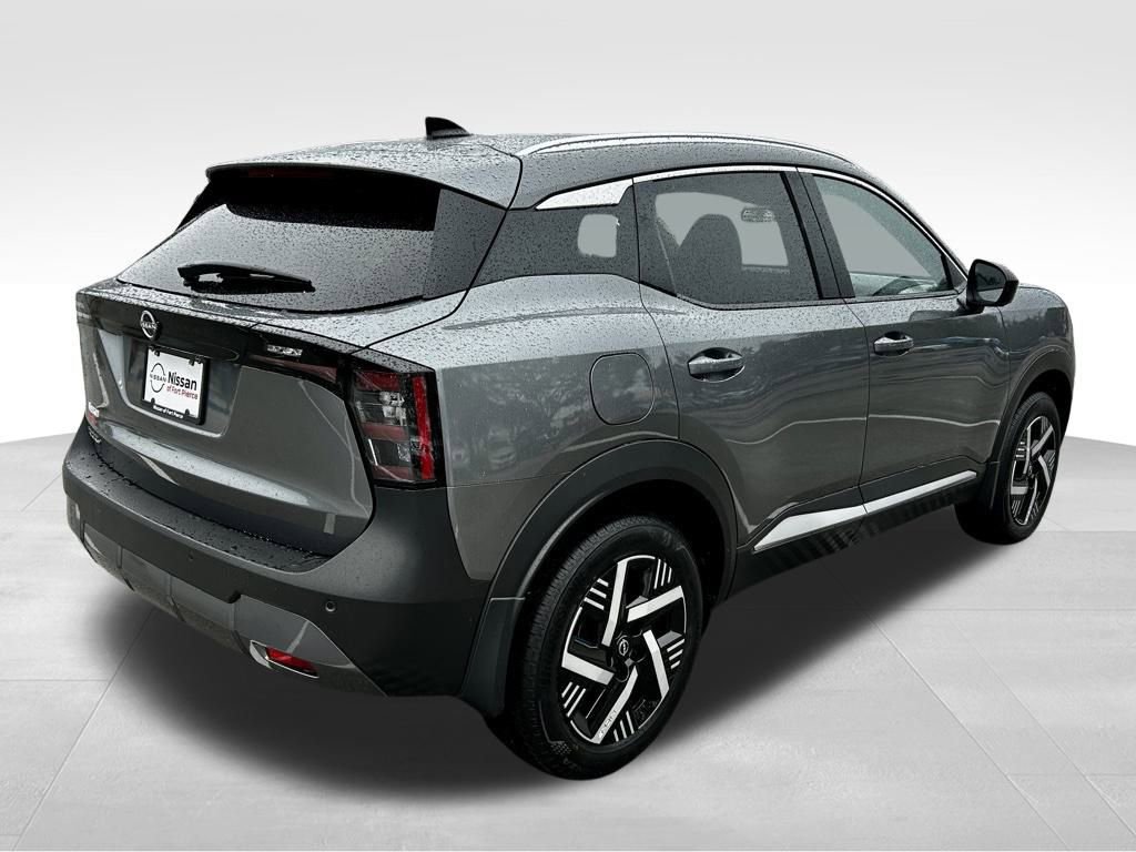 New 2026 Nissan Kicks SV w/ SV Premium Package FWD image 5