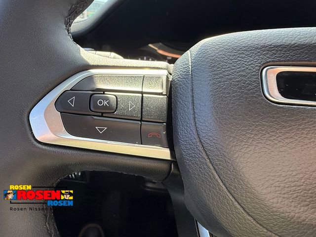 Used 2025 Jeep Compass Limited AWD/4WD image 14