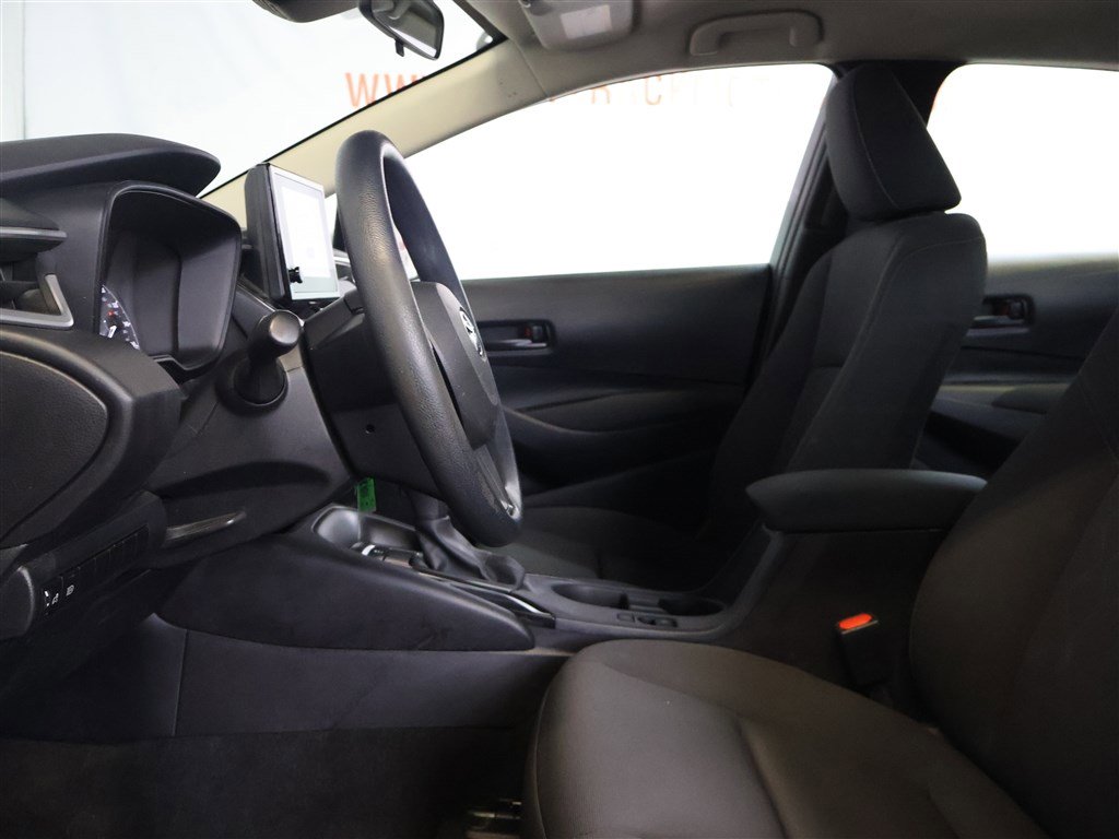 Used 2024 Toyota Corolla LE image 9
