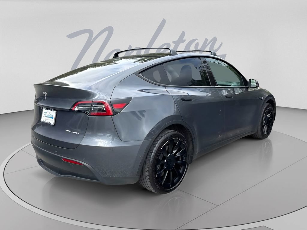 Used 2022 Tesla Model Y Long Range AWD/4WD image 6