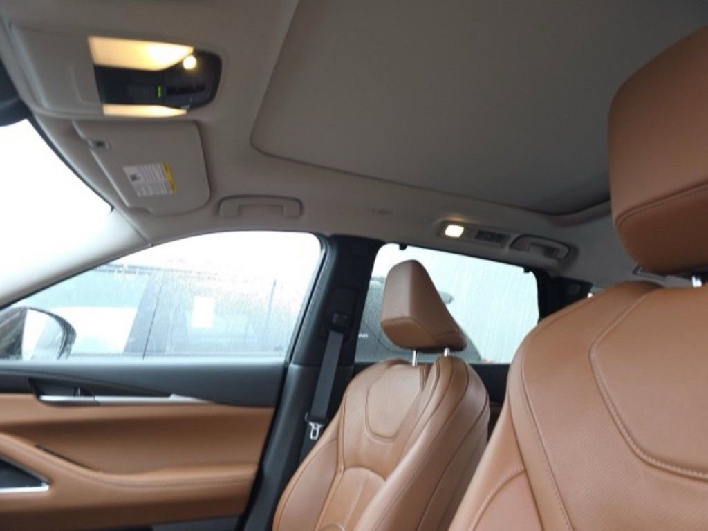 Used 2025 INFINITI QX60 Sensory w/ Vision Package AWD/4WD image 10