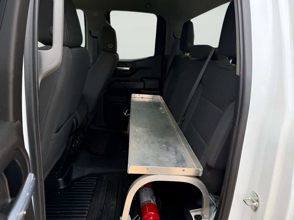 Used 2021 Chevrolet Silverado 1500 LT w/ Safety Package II AWD/4WD image 9