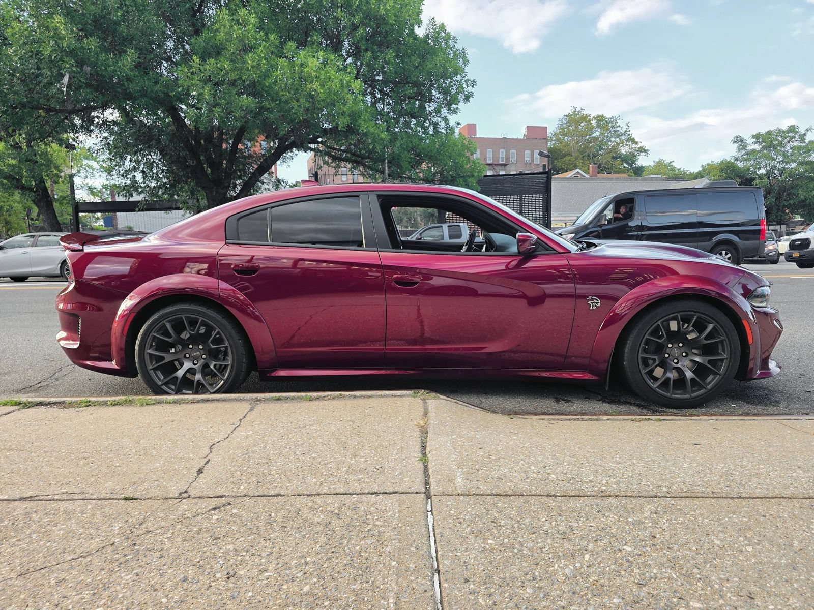 Used 2020 Dodge Charger SRT Hellcat w/ Harman/Kardon Audio Group RWD image 8
