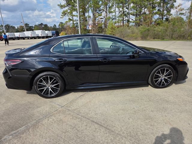 Used 2023 Toyota Camry SE image 8