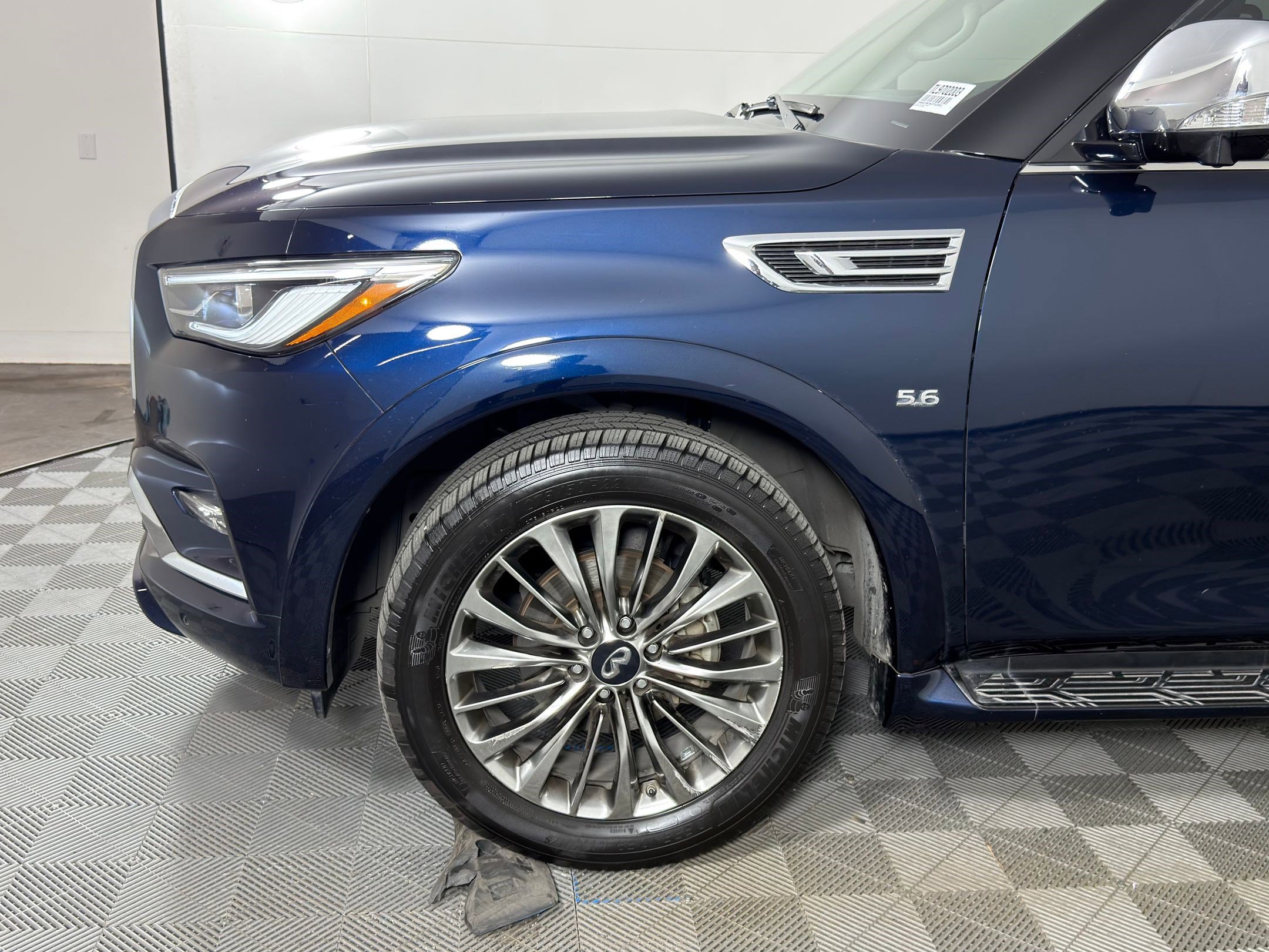Used 2020 INFINITI QX80 Luxe w/ Sensory Package image 21
