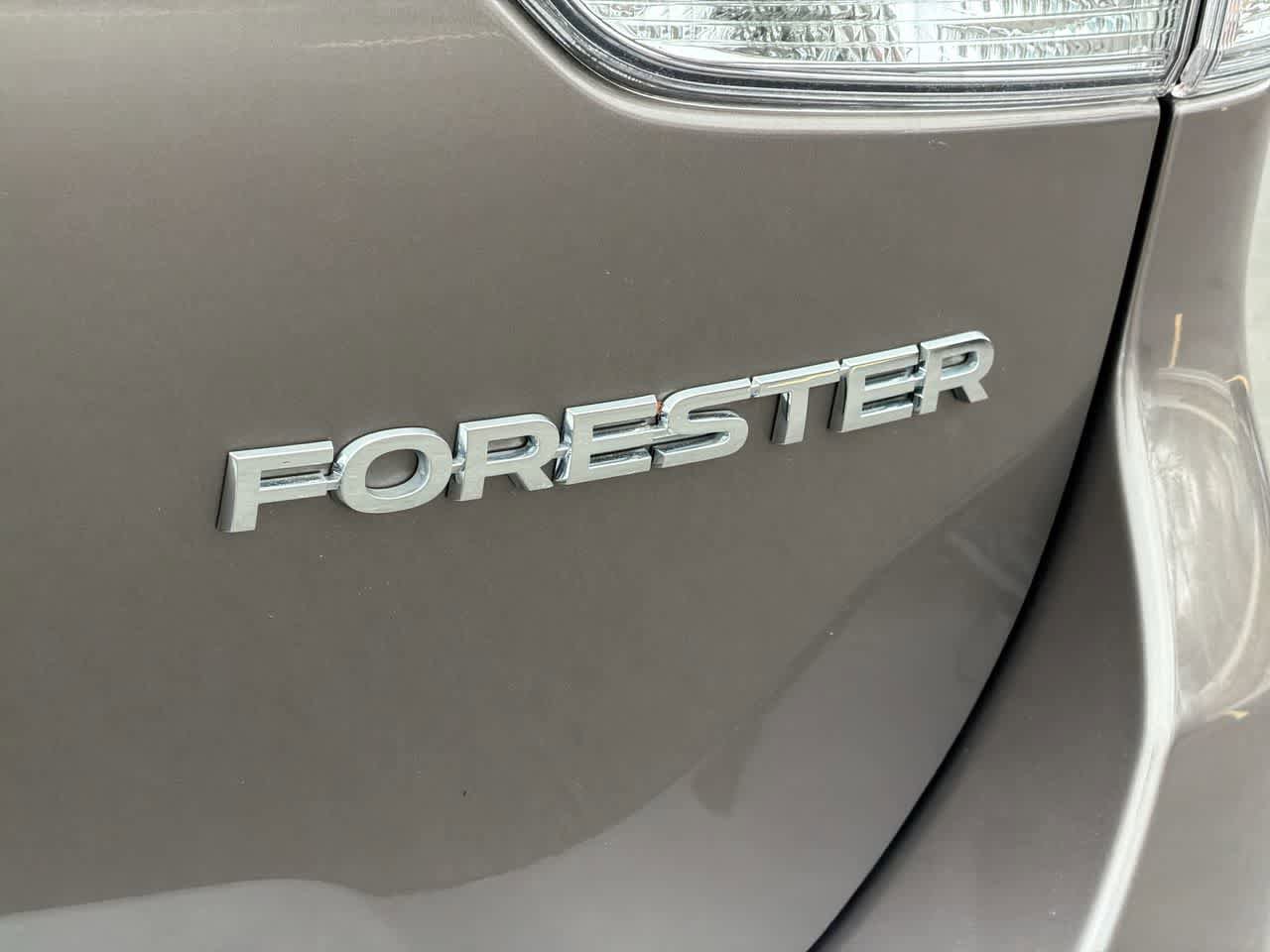 Certified 2023 Subaru Forester Limited image 18