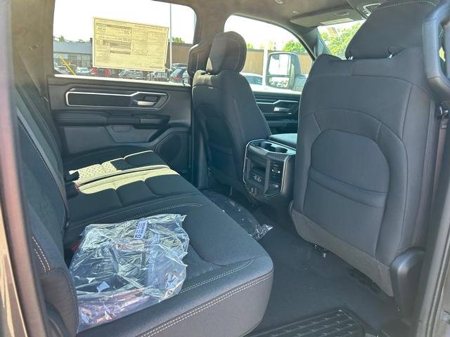 New 2026 RAM 1500 4x4 Crew Cab image 28