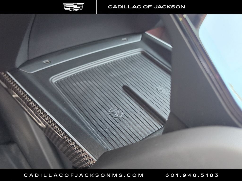New 2027 Cadillac Vistiq Luxury w/ LPO, Floor Liner Package AWD/4WD image 22