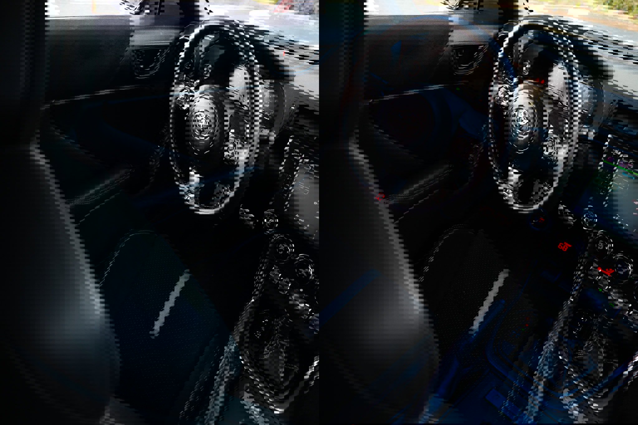 Used 2022 Toyota GR86 Premium w/ ALL Weather Mat Package (TMS) image 22