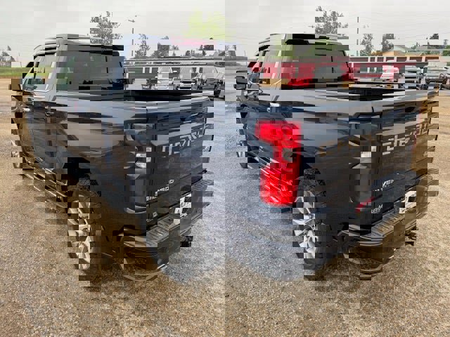 Used 2019 Chevrolet Silverado 1500 High Country w/ Safety Package II image 5