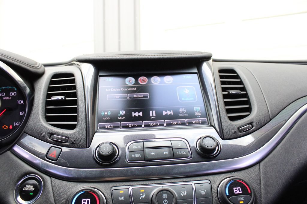 Used 2018 Chevrolet Impala LT FWD image 17