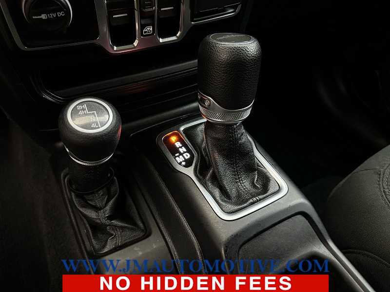 Used 2021 Jeep Gladiator Sport image 32