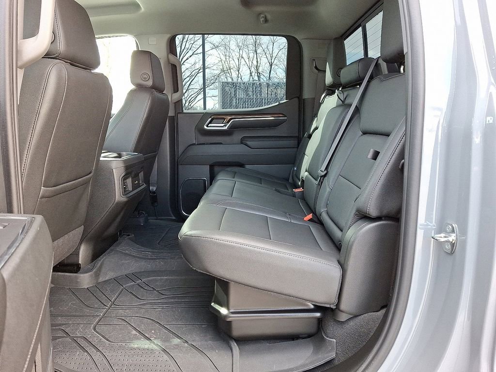 Used 2024 Chevrolet Silverado 1500 RST w/ Convenience Package II image 13