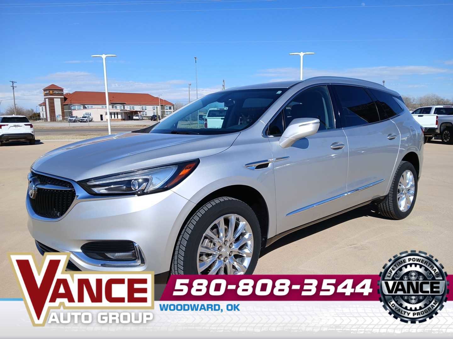 Used 2019 Buick Enclave Essence image 1
