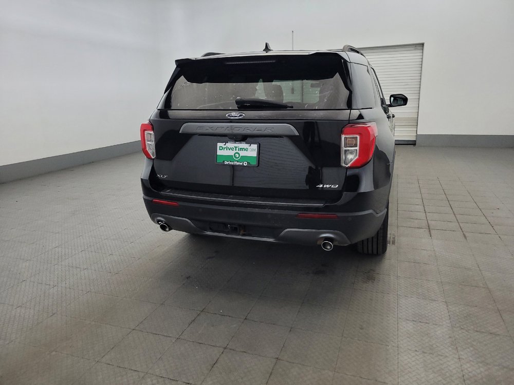 Used 2022 Ford Explorer XLT w/ Equipment Group 202A AWD/4WD image 7