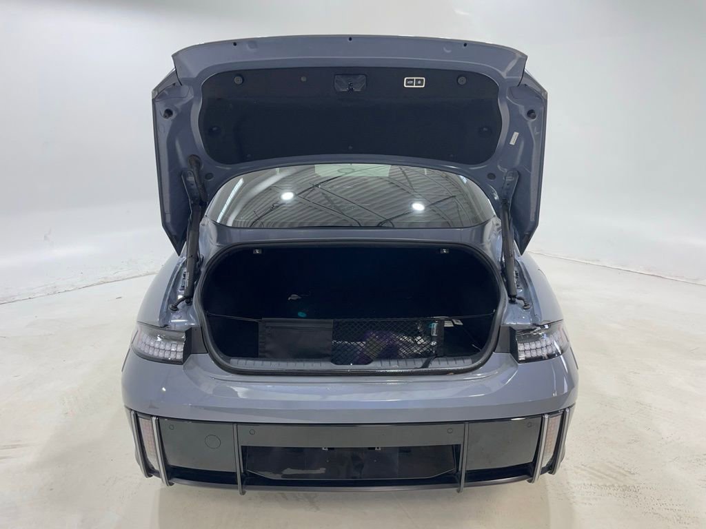 Used 2024 Hyundai Ioniq 6 Limited image 18