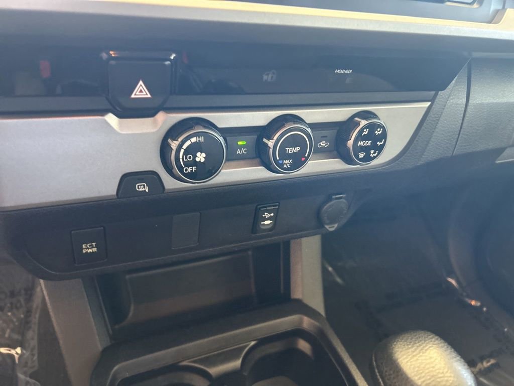 Used 2017 Toyota Tacoma SR5 w/ Tow Package image 41