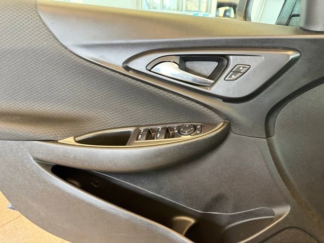 Used 2022 Chevrolet Malibu RS image 19