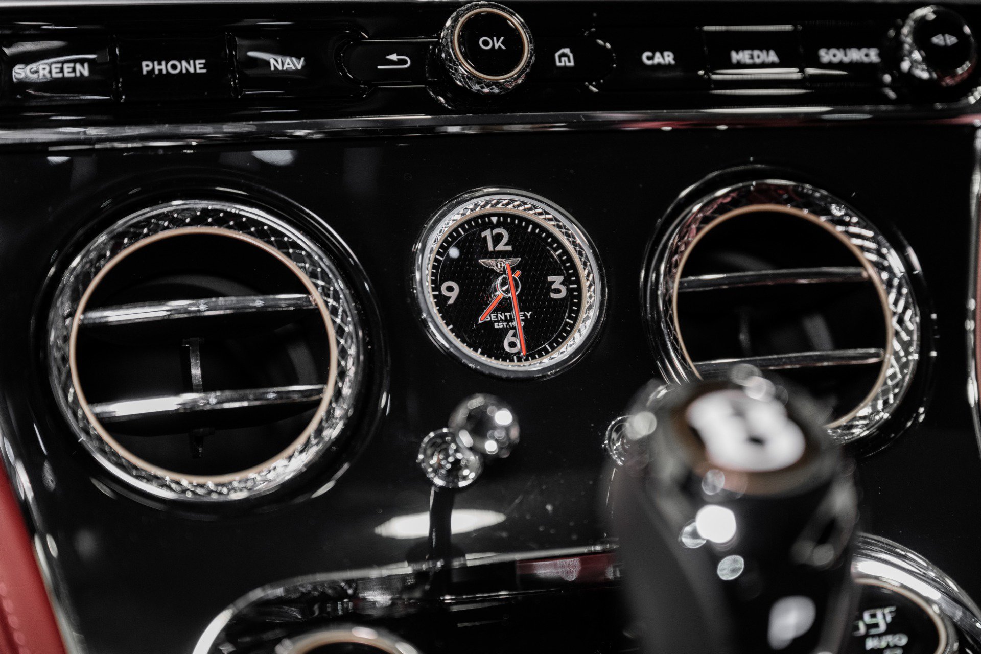 Used 2020 Bentley Continental GT image 31