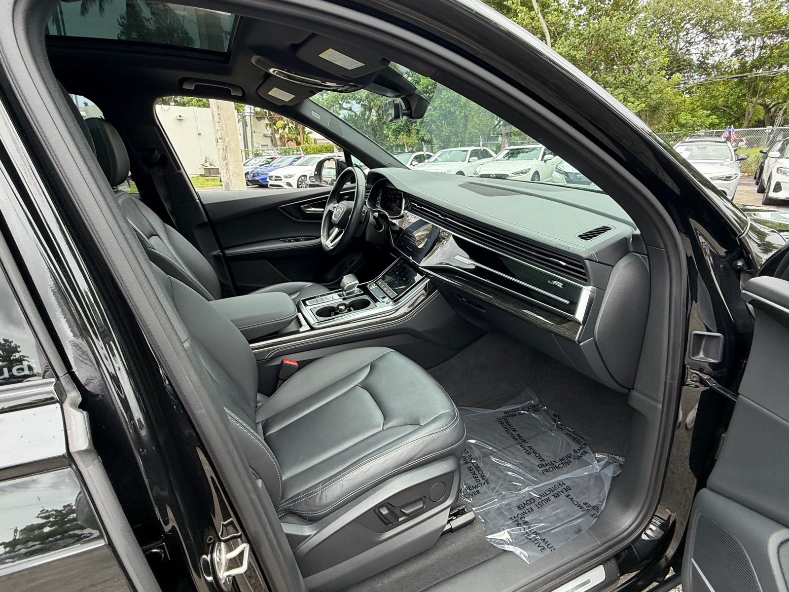 Used 2025 Audi Q7 2.0T Premium Plus w/ Premium Plus Package AWD/4WD image 19